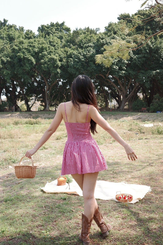 𝒔𝒕𝒓𝒂𝒘𝒃𝒆𝒓𝒓𝒚🍓𝑪𝒐𝒕𝒕𝒂𝒈𝒆𝒄𝒐𝒓歐美格紋田園小短洋🧺