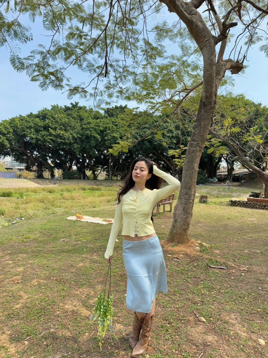 🧈🍯𝒃𝒖𝒕𝒕𝒆𝒓 𝒚𝒆𝒍𝒍𝒐𝒘排扣長袖上衣最後數量!!💨