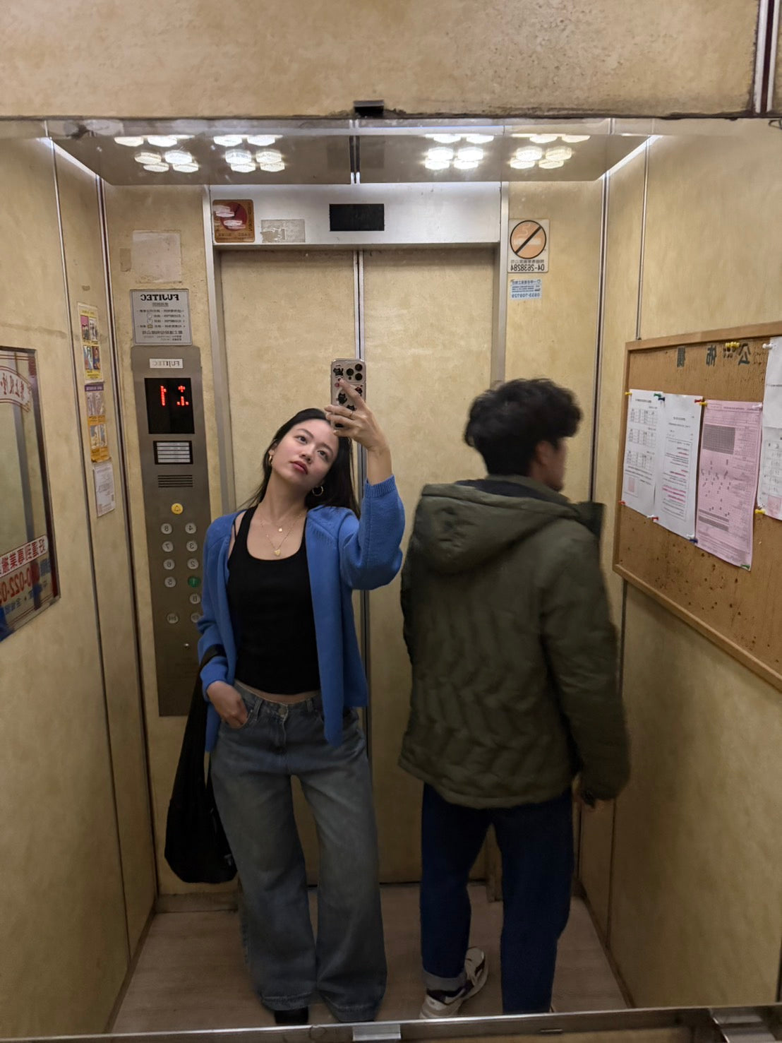 中藍色低腰牛仔褲微𝒃𝒂𝒈𝒈𝒚 𝒋𝒆𝒂𝒏𝒔👖