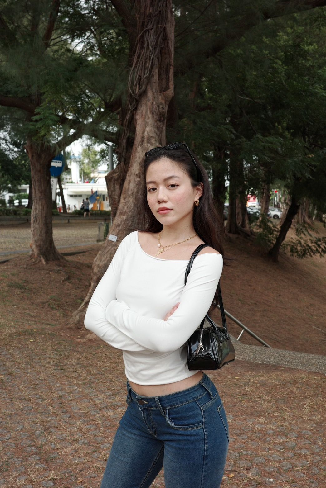 早秋必備🍂簡約一字領白色BM感長袖🧸