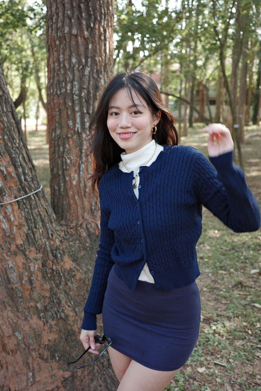 📖學院風藏藍色圓領麻花排扣針織外套⭐️（多色!
