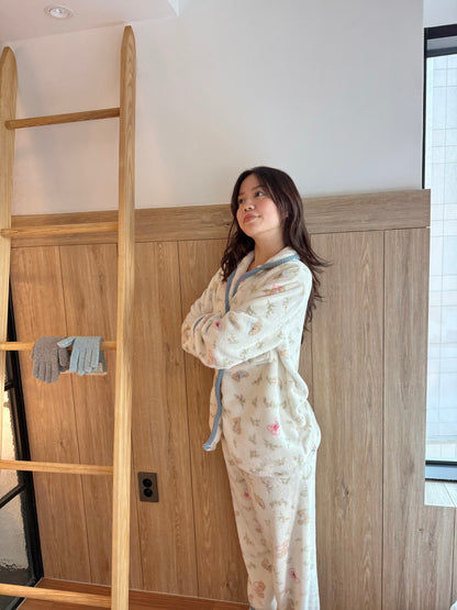 🧸🌷𝐁𝐞𝐚𝐫 𝐆𝐚𝐫𝐝𝐞𝐧 𝐅𝐥𝐞𝐞𝐜𝐞 𝐏𝐉｜小熊花園刷毛睡衣套裝🛏️