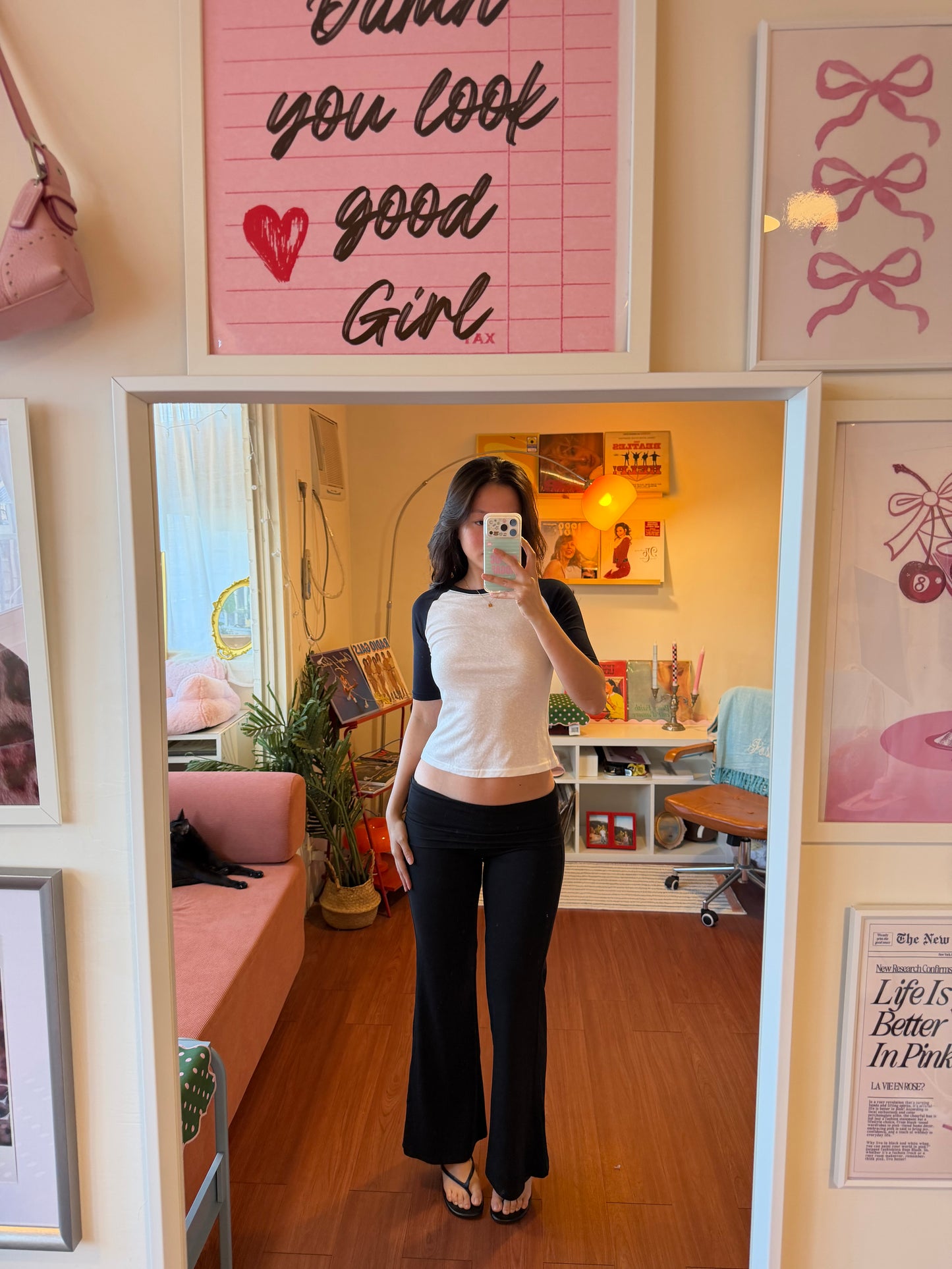 𝐒𝐧𝐚𝐭𝐜𝐡𝐞𝐝 yoga 𝐏𝐚𝐧𝐭𝐬🖤🩰