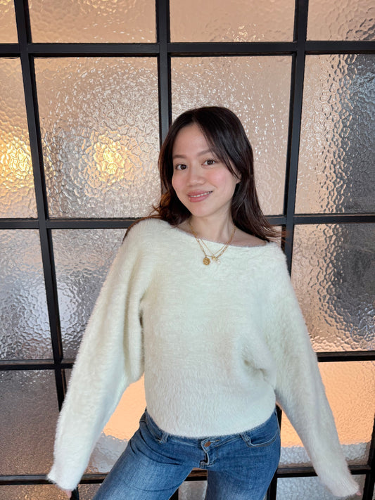 限量🇰🇷🔥𝐅𝐮𝐳𝐳𝐲 𝐒𝐡𝐨𝐫𝐭 𝐊𝐧𝐢𝐭 𝐓𝐨𝐩｜馬海毛超親膚短版微落肩毛衣🐑