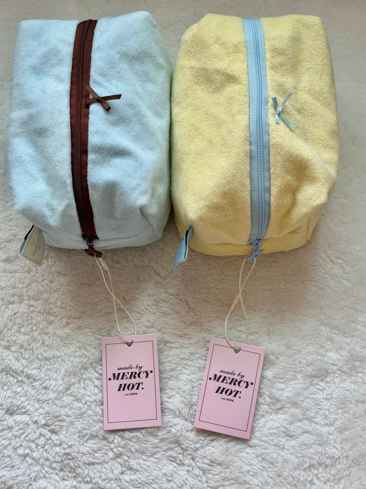 🧸 𝐥𝐢𝐦𝐢𝐭𝐞𝐝 𝐡𝐚𝐧𝐝𝐦𝐚𝐝𝐞 𝐩𝐨𝐮𝐜𝐡 ♡