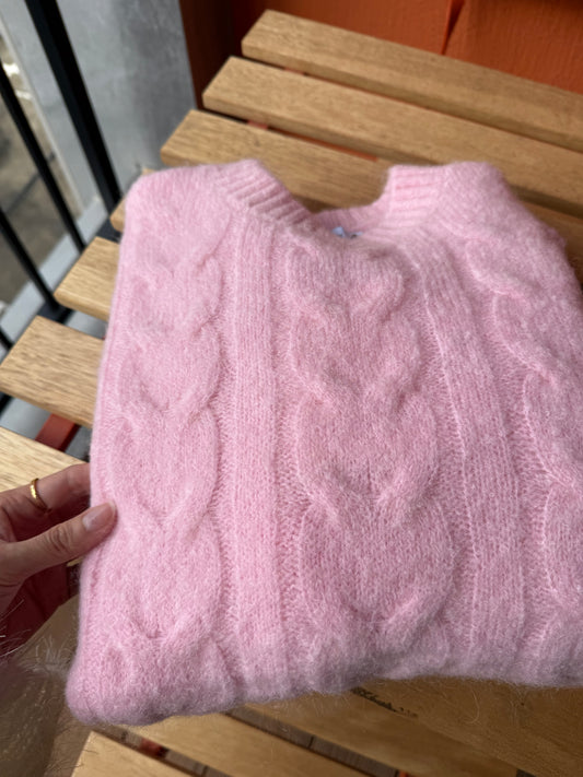 限量🔥🇰🇷𝐏𝐢𝐧𝐤 𝐏𝐥𝐮𝐬𝐡 𝐂𝐚𝐛𝐥𝐞 𝐊𝐧𝐢𝐭｜粉霧麻花毛衣💗🎀