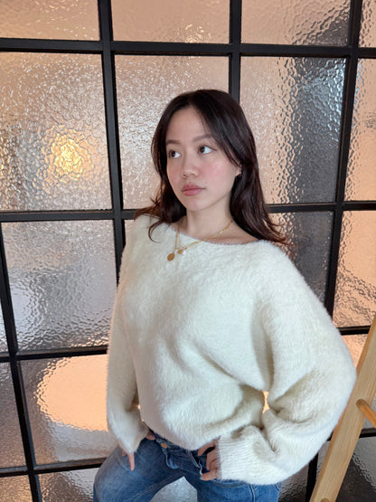 限量🇰🇷🔥𝐅𝐮𝐳𝐳𝐲 𝐒𝐡𝐨𝐫𝐭 𝐊𝐧𝐢𝐭 𝐓𝐨𝐩｜馬海毛超親膚短版微落肩毛衣🐑