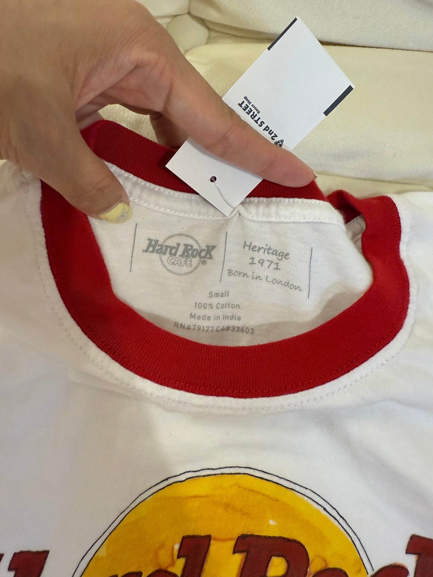 沖繩挖寶🇯🇵超好看Hard Rock撞色紐約踢☕️