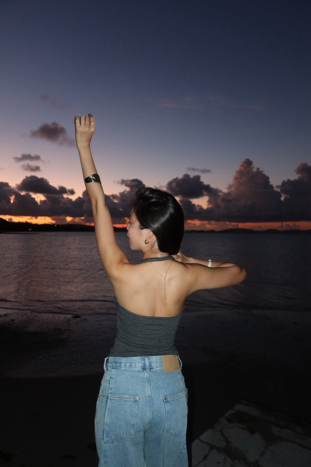 超美親膚條紋⭐️繞脖露背背心🎬