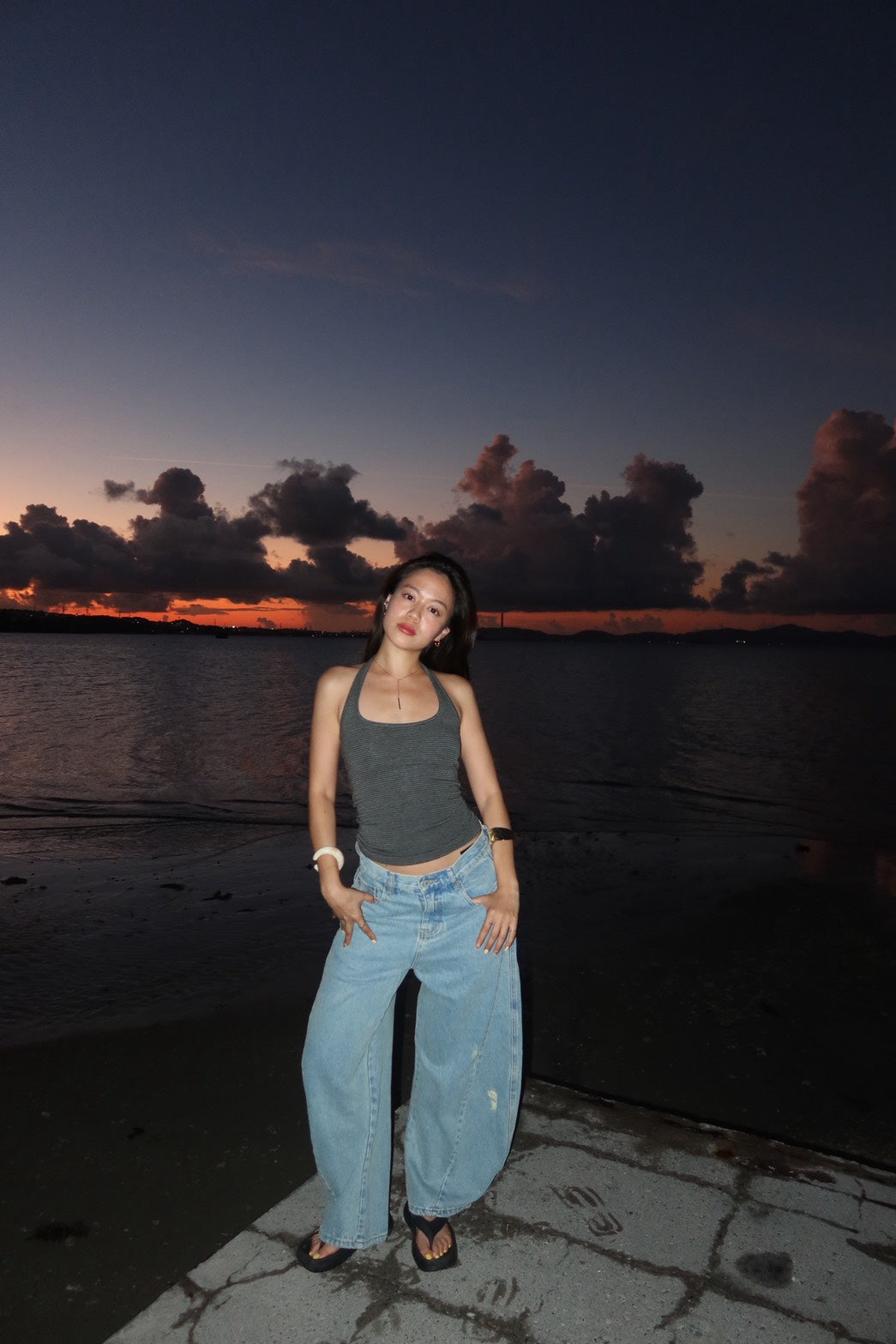 質感超好⭐️歐美彎刀淺藍色低腰牛仔褲👖