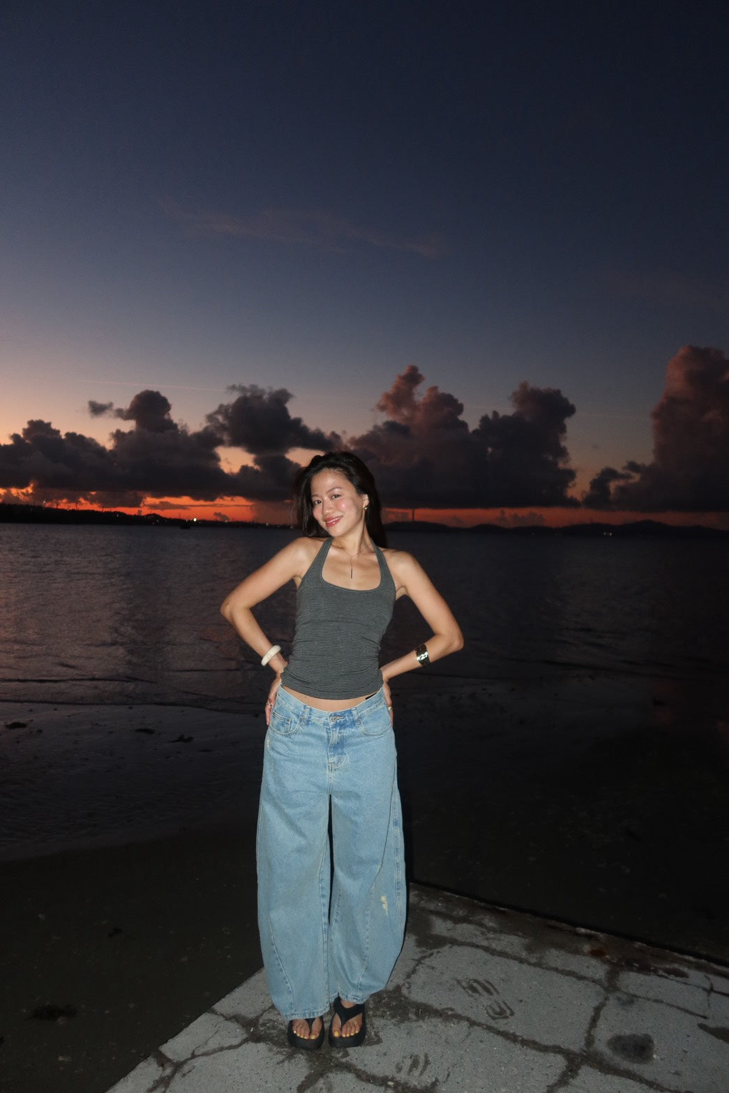 質感超好⭐️歐美彎刀淺藍色低腰牛仔褲👖