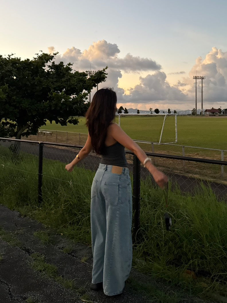 質感超好⭐️歐美彎刀淺藍色低腰牛仔褲👖