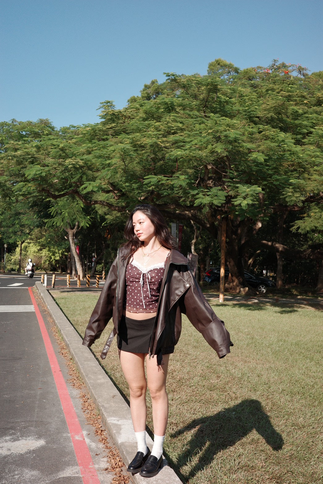 🎱超級大必買!!深咖色☕️Hailey寬鬆機車皮衣大外套🎥🤎