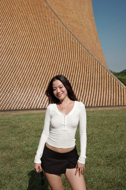 早秋必備🍂辣妹V領開釦緊身彈性長袖🤎🤍