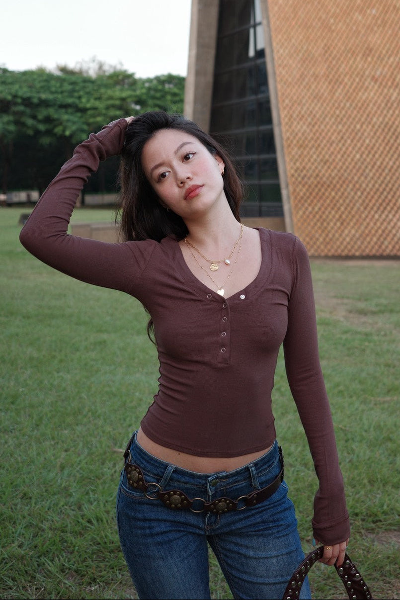 早秋必備🍂辣妹V領開釦緊身彈性長袖🤎🤍