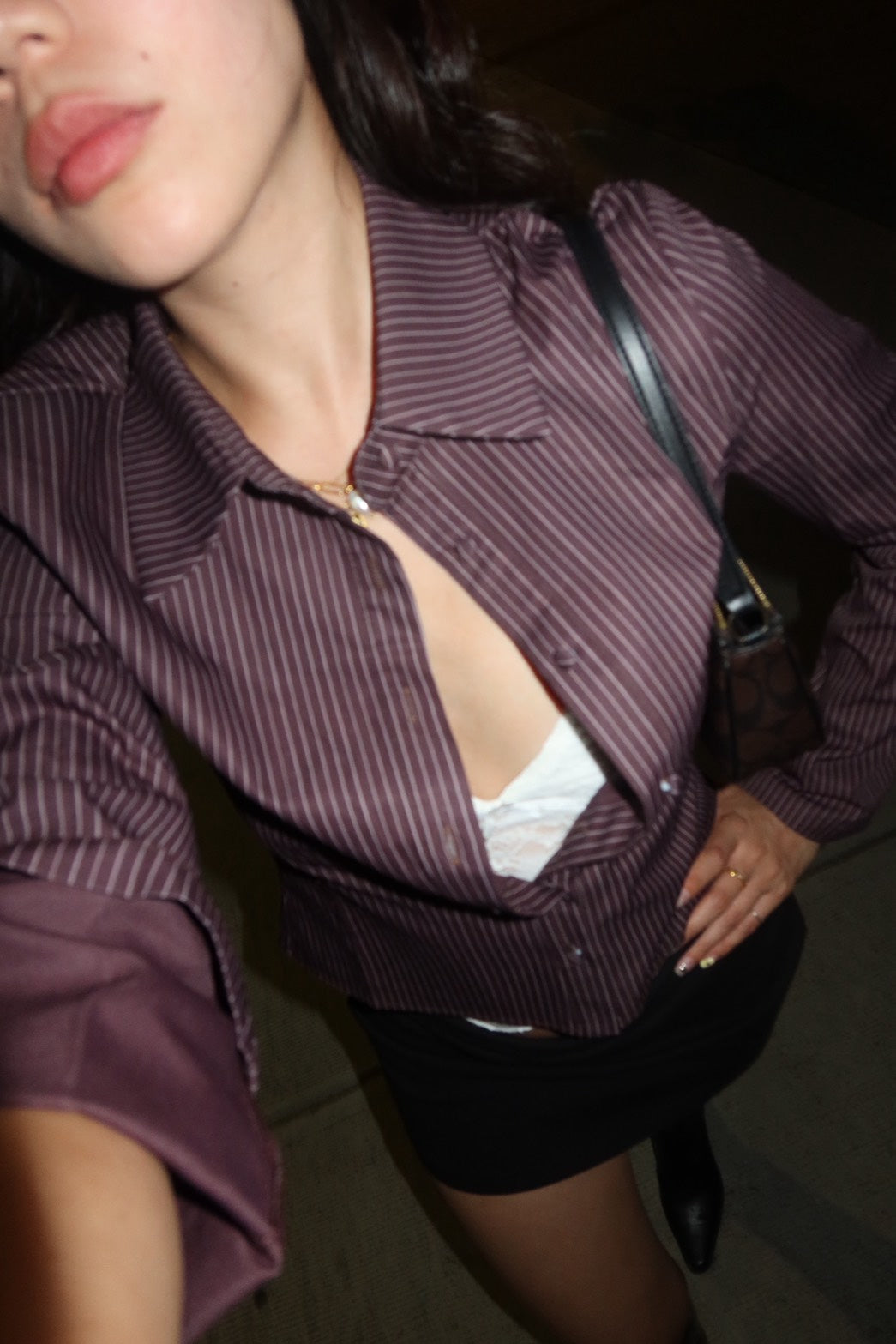 本期必買!!🧸超好看咖啡色條紋縮腰辣妹襯衫🤎