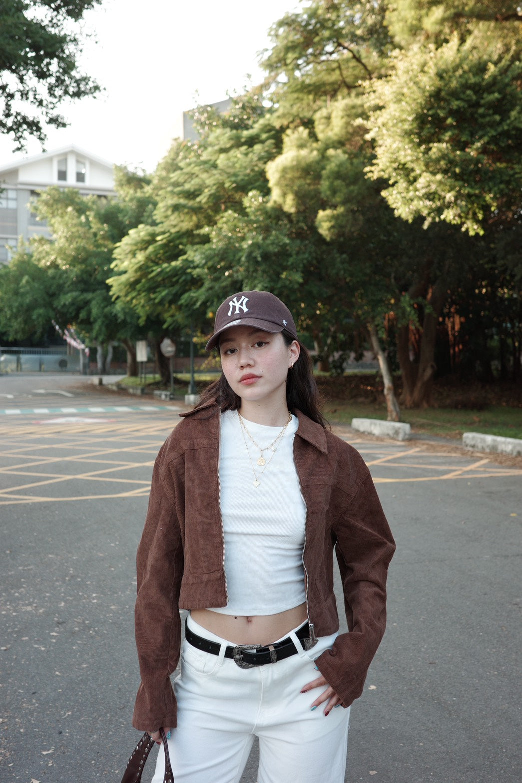 本期必買!!🧸BM風焦糖咖啡色燈芯絨復古翻領短版外套🍂