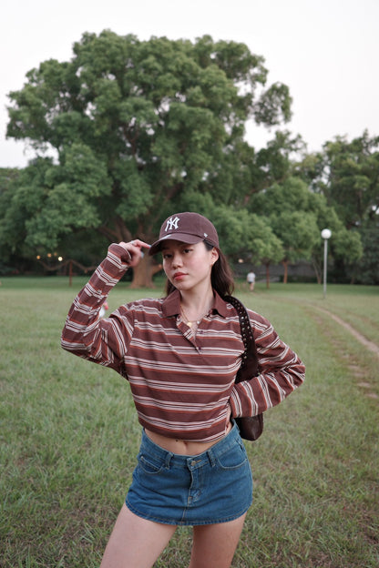 𝟗𝟎𝐬 𝐟𝐞𝐞𝐥𝐢𝐧𝐠 𝐒𝐮𝐧𝐝𝐚𝐲 𝐂𝐨𝐟𝐟𝐞𝐞 𝐒𝐭𝐫𝐢𝐩𝐞 𝐏𝐨𝐥𝐨 ☕️🤎