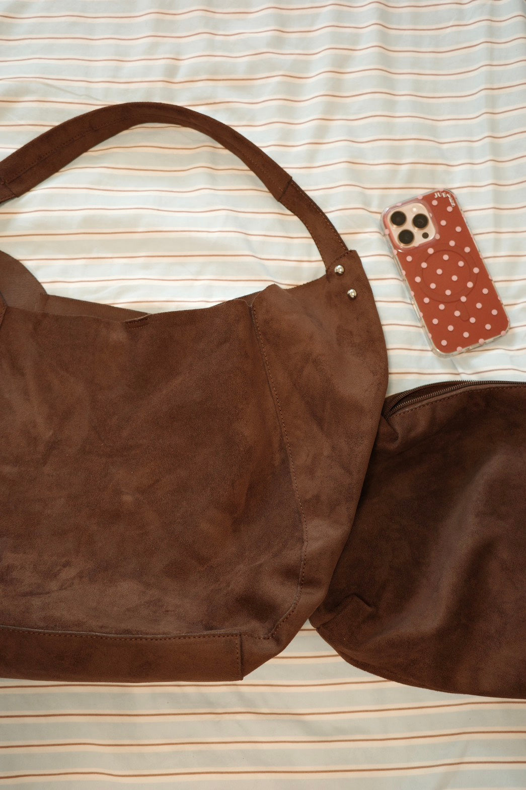 𝑺𝒐𝒇𝒕 𝑺𝒖𝒆𝒅𝒆 𝑬𝒗𝒆𝒓𝒚𝒅𝒂𝒚 𝑻𝒐𝒕𝒆 🤎☕️📺