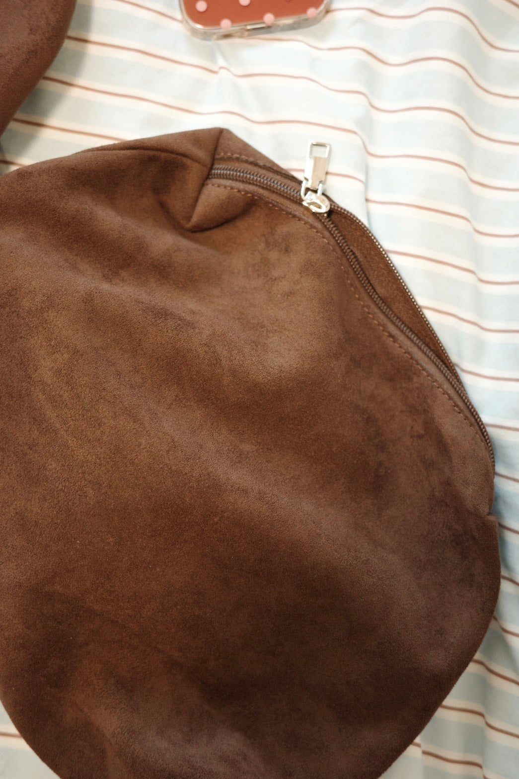 𝑺𝒐𝒇𝒕 𝑺𝒖𝒆𝒅𝒆 𝑬𝒗𝒆𝒓𝒚𝒅𝒂𝒚 𝑻𝒐𝒕𝒆 🤎☕️📺