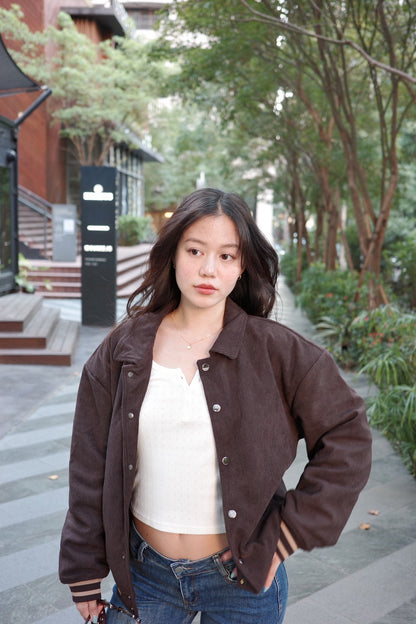 限量款!必買!!🧸𝐓𝐡𝐞 𝐛𝐫𝐨𝐰𝐧𝐢𝐞 𝐯𝐚𝐫𝐬𝐢𝐭𝐲 𝐣𝐚𝐜𝐤𝐞𝐭 🍫⚾️