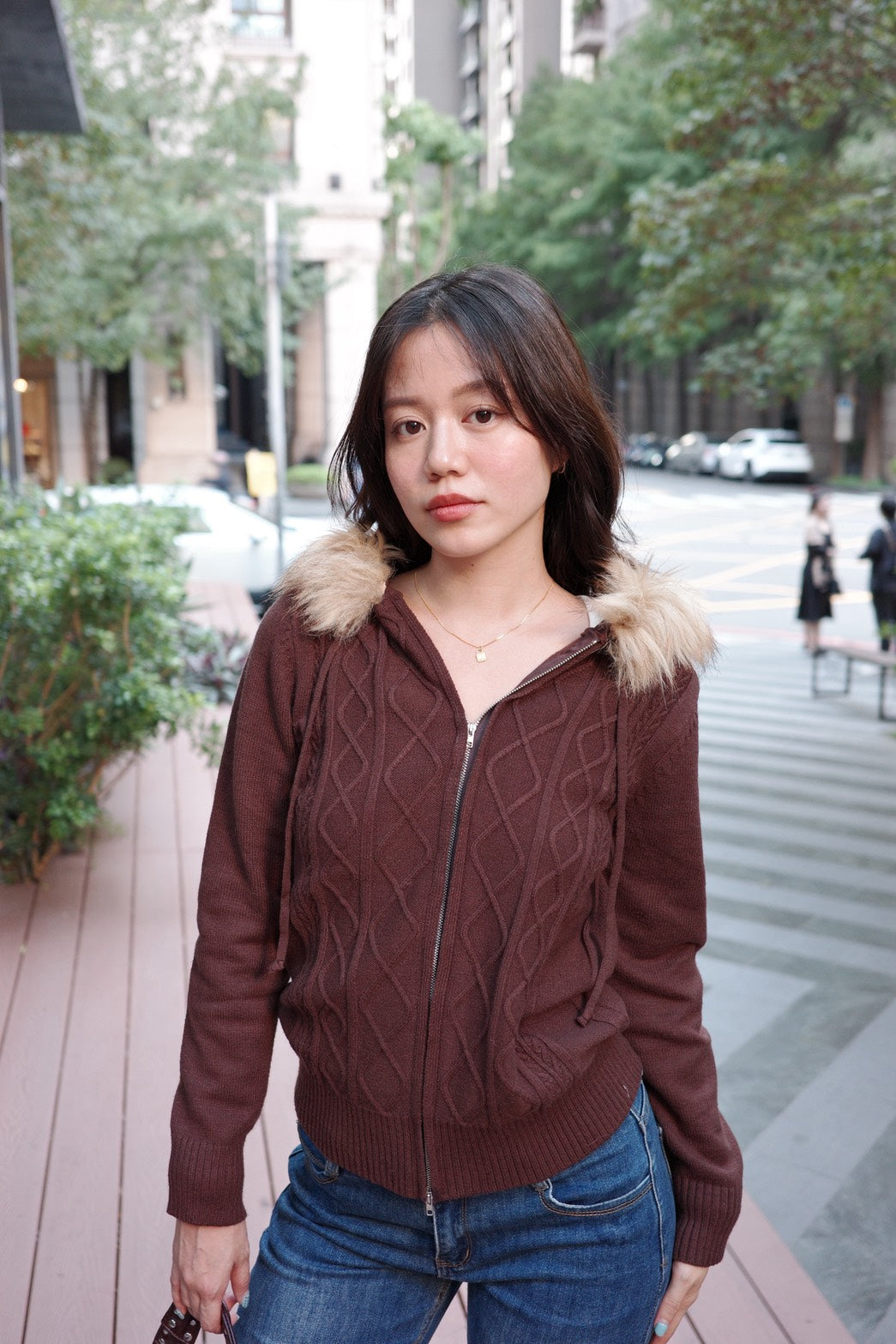 𝟐𝟎𝟎𝟗 𝐁𝐞𝐥𝐥𝐚 𝐒𝐰𝐚𝐧 𝐟𝐮𝐫 𝐡𝐨𝐨𝐝𝐢𝐞 🧶🤎