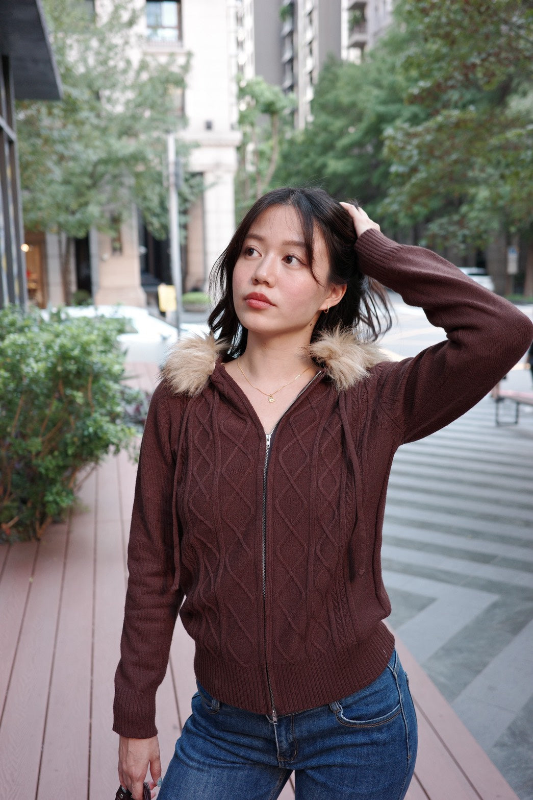 𝟐𝟎𝟎𝟗 𝐁𝐞𝐥𝐥𝐚 𝐒𝐰𝐚𝐧 𝐟𝐮𝐫 𝐡𝐨𝐨𝐝𝐢𝐞 🧶🤎