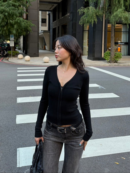 𝟐𝟎𝟎𝟎𝐬 𝐬𝐥𝐢𝐦 𝐟𝐢𝐭 𝐛𝐥𝐚𝐜𝐤 𝐳𝐢𝐩 𝐭𝐨𝐩 🖤💋