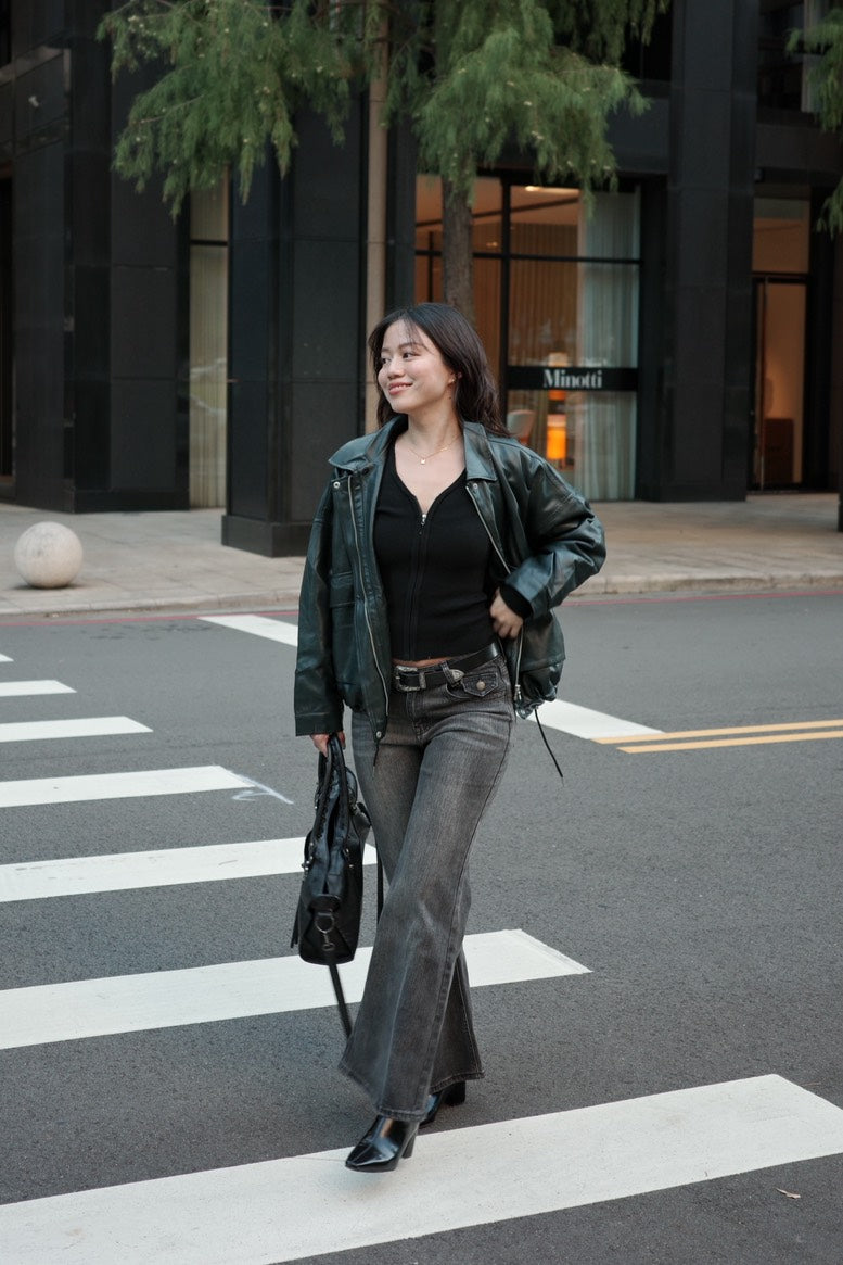 𝐆𝐫𝐮𝐧𝐠𝐞 𝐠𝐫𝐞𝐲 𝐟𝐥𝐚𝐫𝐞 𝐣𝐞𝐚𝐧𝐬 🖤