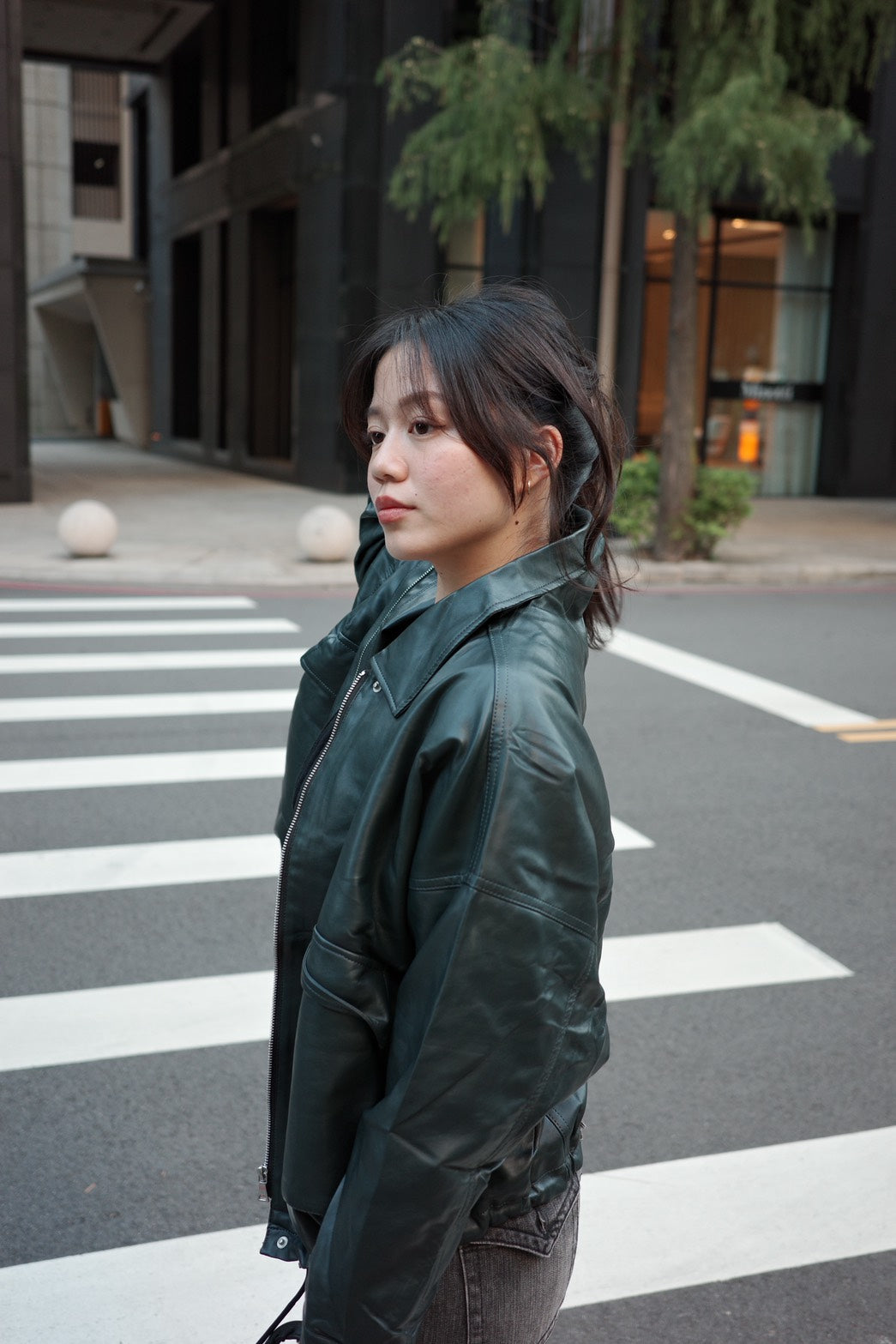 𝟐𝟎𝟎𝟎𝐬 𝐟𝐚𝐮𝐱-𝐥𝐞𝐚𝐭𝐡𝐞𝐫 𝐛𝐚𝐝𝐝𝐢𝐞 𝐣𝐚𝐜𝐤𝐞𝐭 🖤🎱