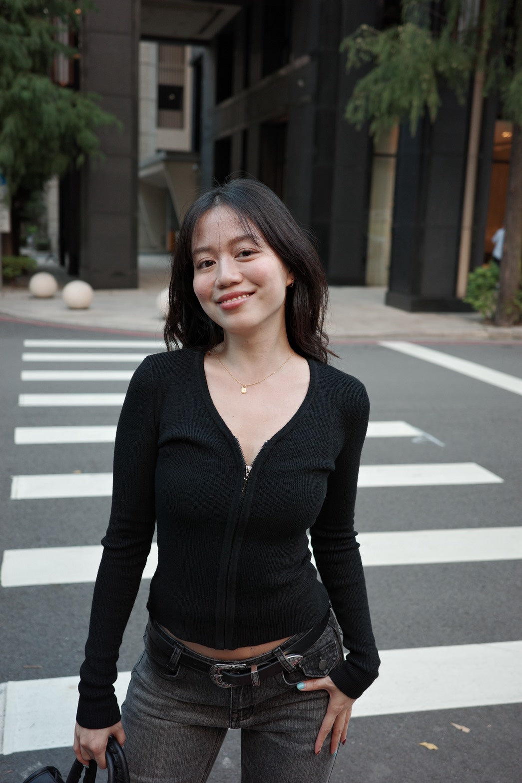 𝟐𝟎𝟎𝟎𝐬 𝐬𝐥𝐢𝐦 𝐟𝐢𝐭 𝐛𝐥𝐚𝐜𝐤 𝐳𝐢𝐩 𝐭𝐨𝐩 🖤💋