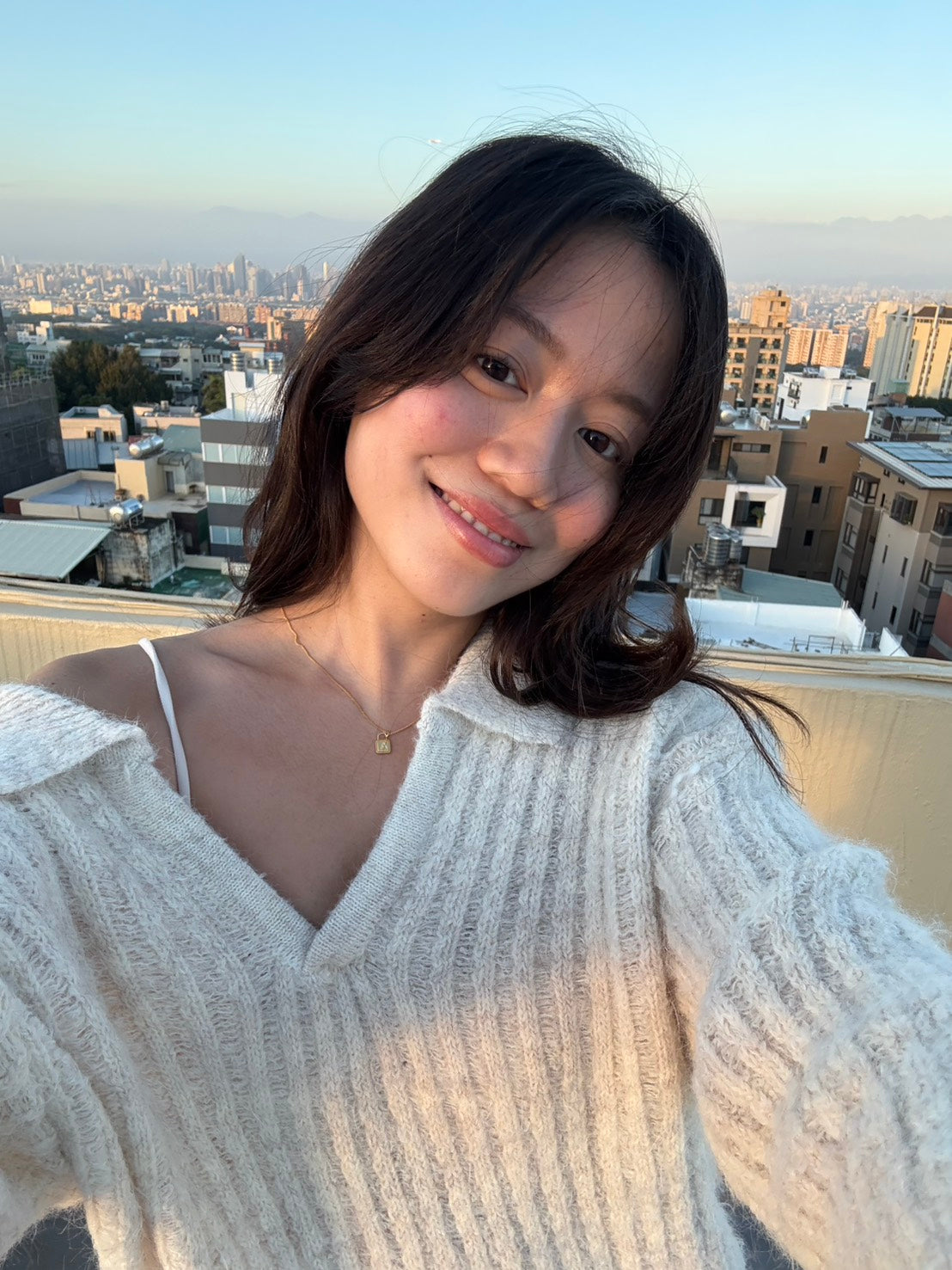 𝐏𝐨𝐥𝐨 𝐟𝐮𝐳𝐳𝐲 𝐫𝐞𝐥𝐚𝐱𝐞𝐝 𝐬𝐰𝐞𝐚𝐭𝐞𝐫 🧸