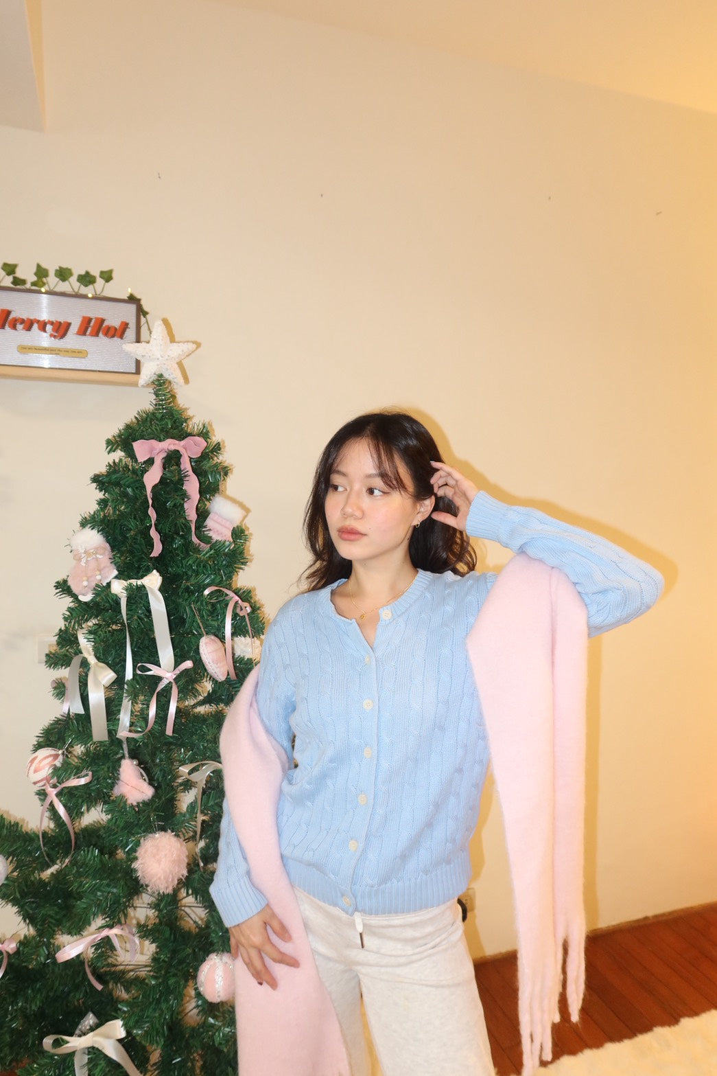 𝐅𝐫𝐨𝐬𝐭𝐲 𝐁𝐥𝐮𝐞 🩵❄️麻花排扣上衣