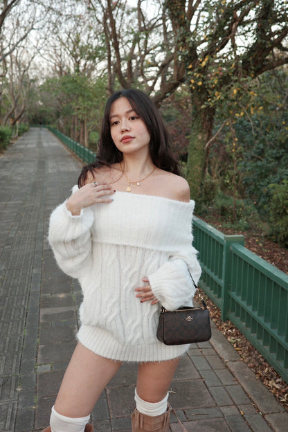𝐎𝐟𝐟-𝐒𝐡𝐨𝐮𝐥𝐝𝐞𝐫 𝐒𝐰𝐞𝐚𝐭𝐞𝐫 奶霜一字領大毛衣 🥛❄️