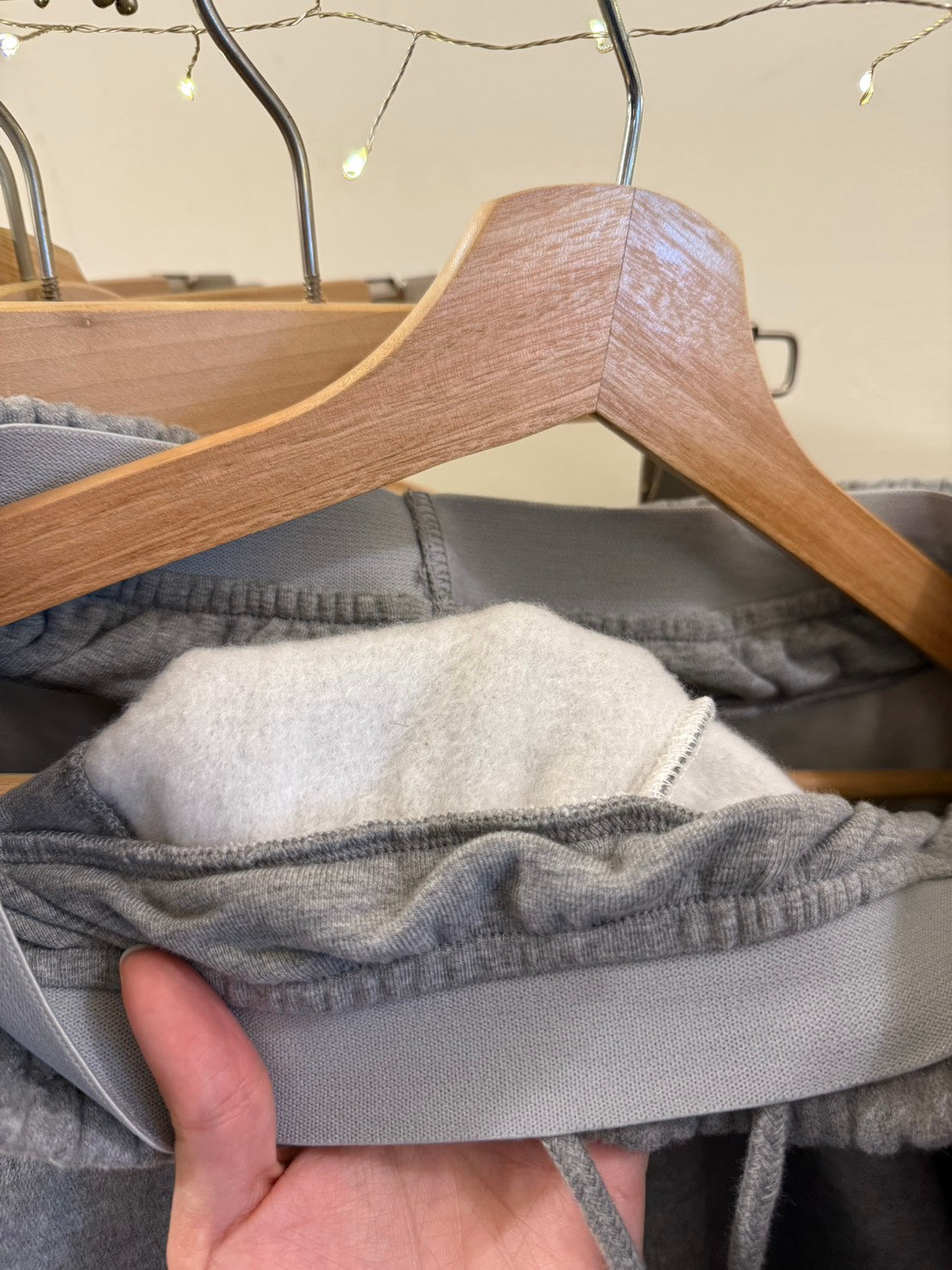 本期必買🧸!𝐂𝐨𝐳𝐲 𝐖𝐢𝐧𝐭𝐞𝐫 𝐒𝐨𝐟𝐭 𝐆𝐫𝐞𝐲連帽厚刷絨棉質套裝(可拆買!❄️闆娘大推!
