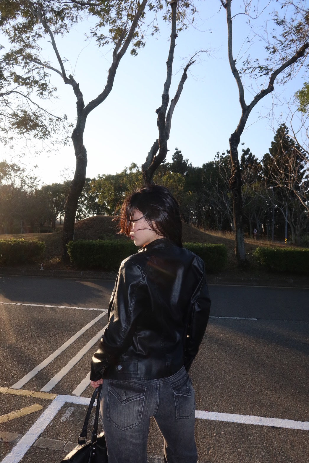 𝟐𝟎𝟎𝟎𝐬 𝐒𝐥𝐢𝐦 𝐰𝐚𝐢𝐬𝐭 𝐥𝐞𝐚𝐭𝐡𝐞𝐫 𝐣𝐚𝐜𝐤𝐞𝐭 🖤🏍️