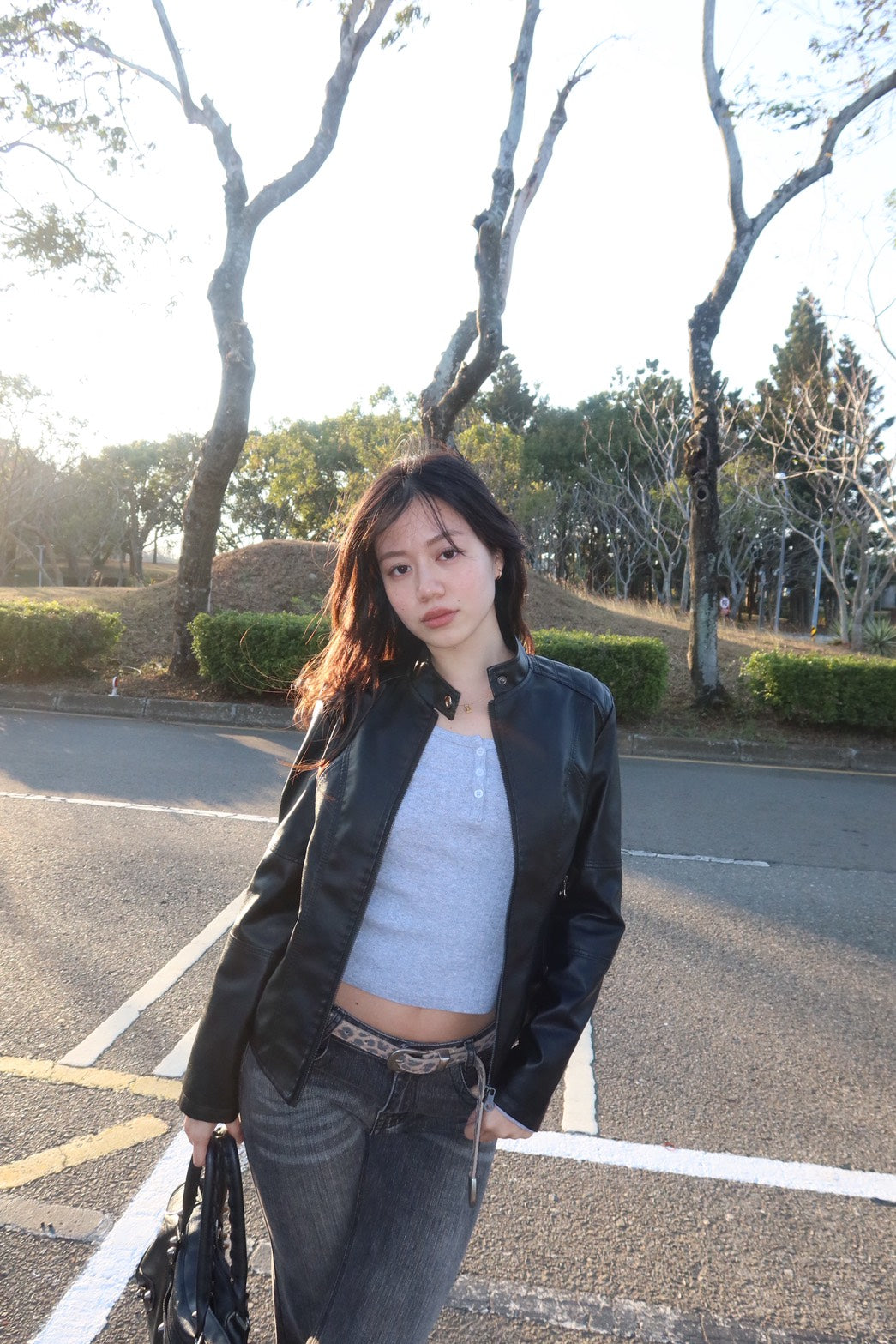 𝟐𝟎𝟎𝟎𝐬 𝐒𝐥𝐢𝐦 𝐰𝐚𝐢𝐬𝐭 𝐥𝐞𝐚𝐭𝐡𝐞𝐫 𝐣𝐚𝐜𝐤𝐞𝐭 🖤🏍️