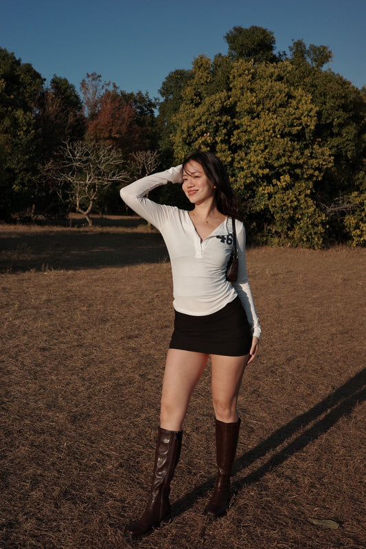 𝐌𝐮𝐬𝐭 𝐡𝐚𝐯𝐞 ! 𝐋𝐨𝐰 𝐰𝐚𝐢𝐬𝐭 西裝短裙🖤