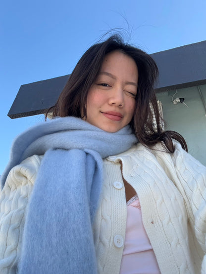 𝐒𝐨𝐟𝐭 𝐛𝐥𝐮𝐞 𝐜𝐥𝐨𝐮𝐝 𝐬𝐜𝐚𝐫𝐟🩵☁️軟綿大圍巾 !!