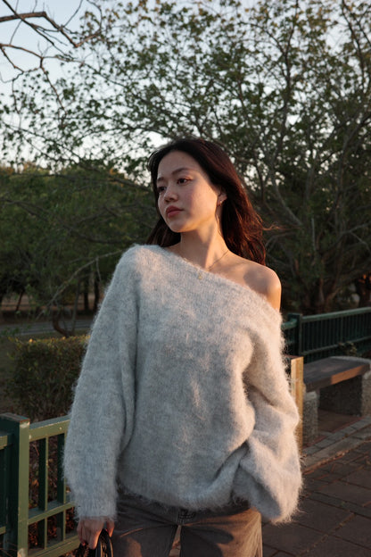 ☁️🩶𝐬𝐨𝐟𝐭 𝐜𝐥𝐨𝐮𝐝 𝐨𝐟𝐟-𝐬𝐡𝐨𝐮𝐥𝐝𝐞𝐫 𝐤𝐧𝐢𝐭 𝐬𝐰𝐞𝐚𝐭𝐞𝐫🪄