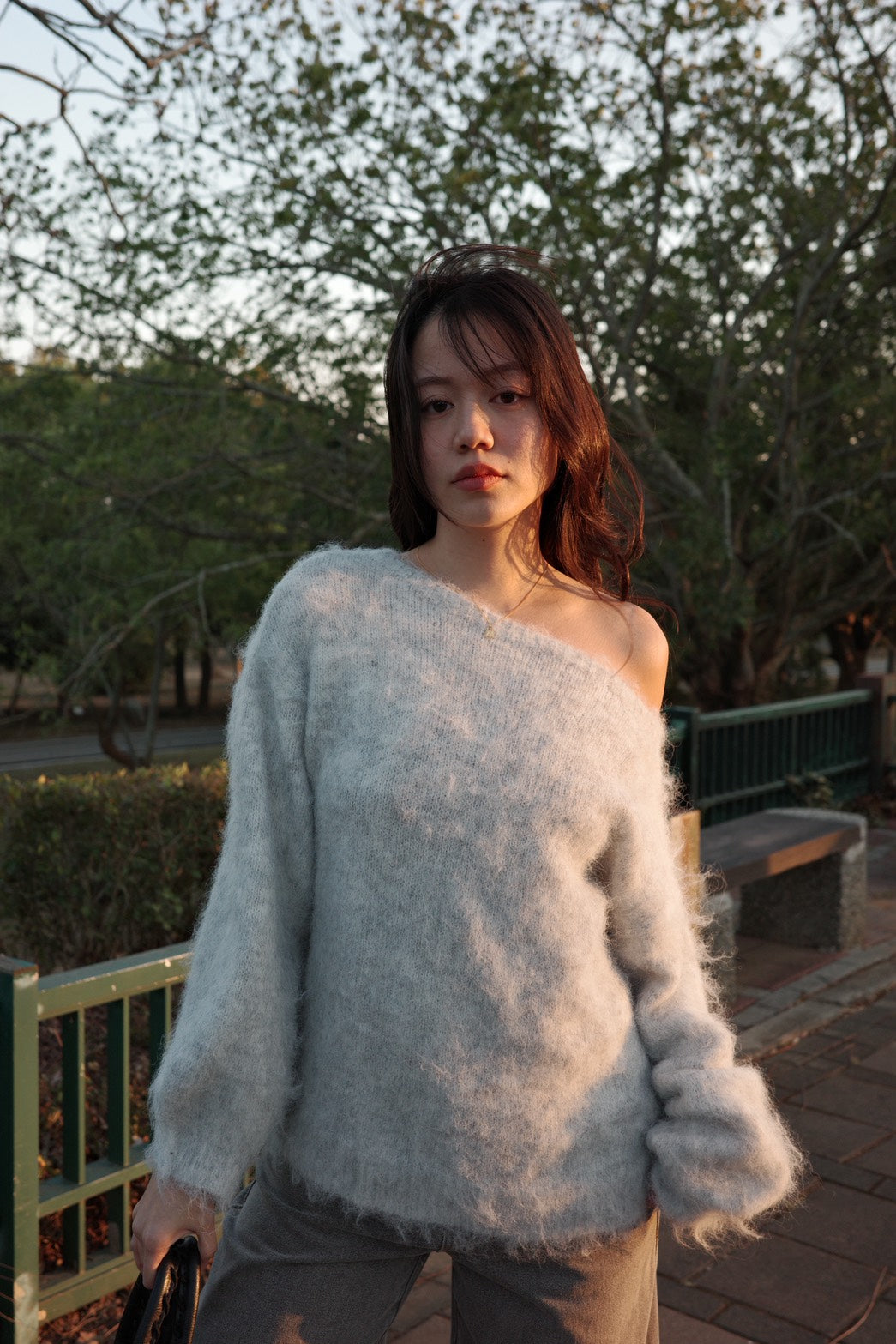 ☁️🩶𝐬𝐨𝐟𝐭 𝐜𝐥𝐨𝐮𝐝 𝐨𝐟𝐟-𝐬𝐡𝐨𝐮𝐥𝐝𝐞𝐫 𝐤𝐧𝐢𝐭 𝐬𝐰𝐞𝐚𝐭𝐞𝐫🪄