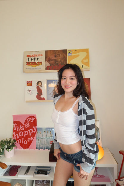 本期必買!!⭐️經典𝟐𝟎𝟎𝟎𝒔 𝑩𝒆𝒍𝒍𝒂 𝑺𝒕𝒓𝒊𝒑𝒆 𝑯𝒐𝒐𝒅𝒊𝒆👟🧸