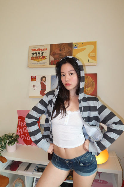 本期必買!!⭐️經典𝟐𝟎𝟎𝟎𝒔 𝑩𝒆𝒍𝒍𝒂 𝑺𝒕𝒓𝒊𝒑𝒆 𝑯𝒐𝒐𝒅𝒊𝒆👟🧸