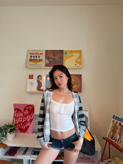 本期必買!!⭐️經典𝟐𝟎𝟎𝟎𝒔 𝑩𝒆𝒍𝒍𝒂 𝑺𝒕𝒓𝒊𝒑𝒆 𝑯𝒐𝒐𝒅𝒊𝒆👟🧸