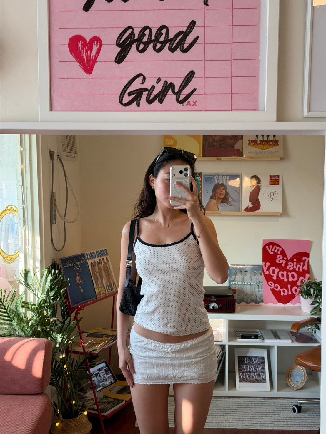 𝟐𝟎𝟎𝟎𝒔 𝑫𝒐𝒕 𝑪𝒂𝒎𝒊☕️🖤
