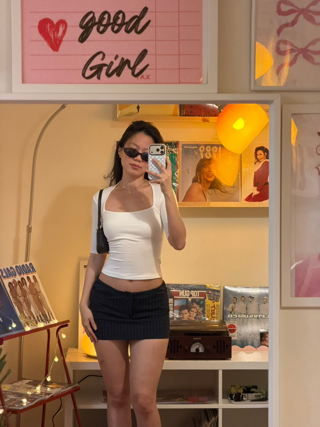 必買𝟐𝟎𝟎𝟎𝐬 𝐢𝐭 𝐠𝐢𝐫𝐥 𝐬𝐪𝐮𝐚𝐫𝐞 𝐭𝐨𝐩 🤍🥂