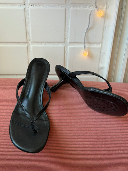 🍨👡 𝐆𝐞𝐥𝐚𝐭𝐨 𝐇𝐞𝐞𝐥𝐬