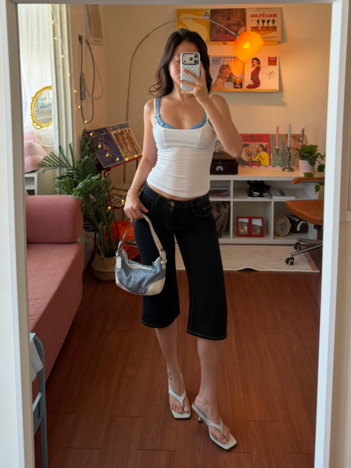 𝐂𝐢𝐭𝐲 𝐒𝐭𝐫𝐨𝐥𝐥 𝐂𝐚𝐩𝐫𝐢𝐬🎱🌃