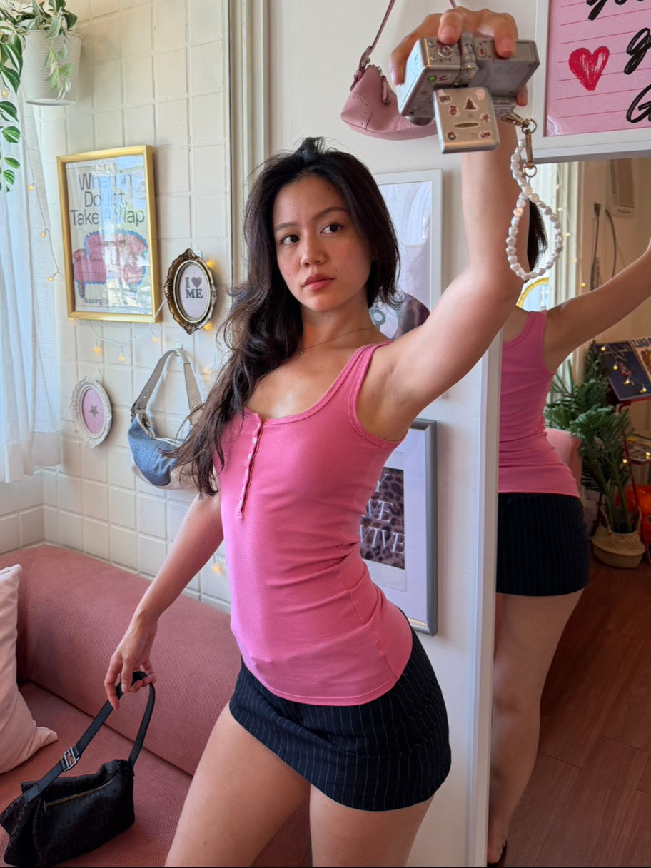 2000s!𝐁𝐞𝐫𝐫𝐲 𝐇𝐨𝐭𝐭𝐢𝐞 𝐓𝐚𝐧𝐤 🍓💗