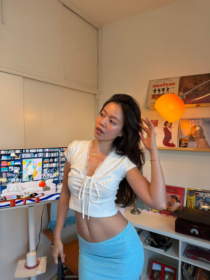 𝐑𝐨𝐦𝐚𝐧𝐜𝐞 𝐋𝐚𝐜𝐞 𝐓𝐨𝐩💌